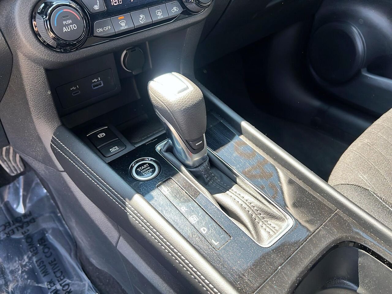 Nissan Kicks SV TA 2024 Gris Québec - photo #14