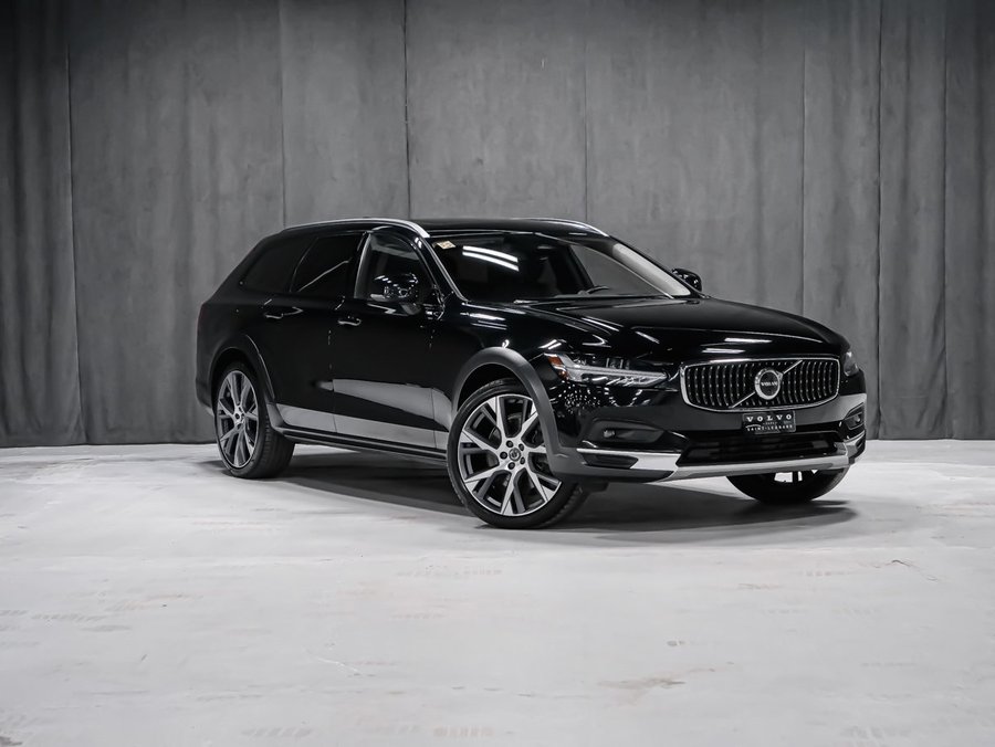2022 Volvo V90 Cross Country B6 CLIMATE PREMIUM Black