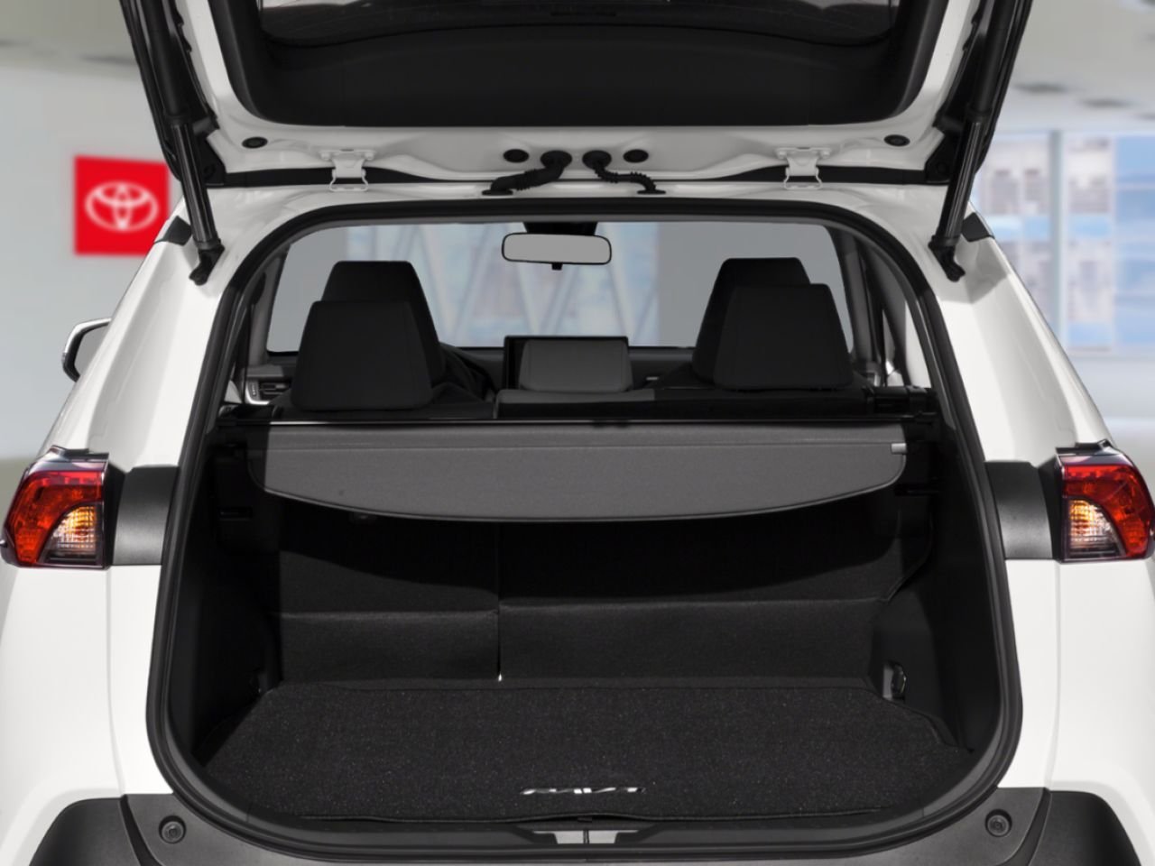 2021 Toyota RAV4 XLE AWD / CLEAN CARFAX / HEATED SEATS / MOONROOF / ALLOY WHEELS / CARPLAY AND ANDROID AUTO Silver Mississauga - photo #5
