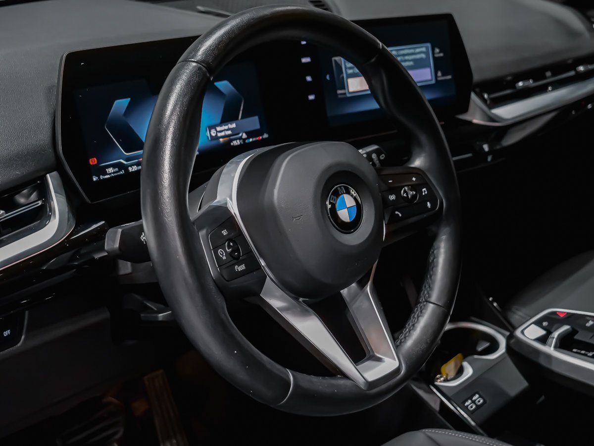 2024 BMW X1 XDRIVE28I TOIT PANORAMIQUE VOLANT CHAUFFANT White Montreal - photo #7