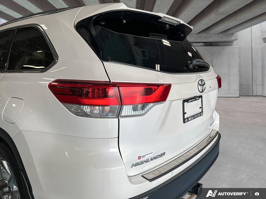 2017 Toyota Highlander 2601806A | Limited White Edmonton - photo #10