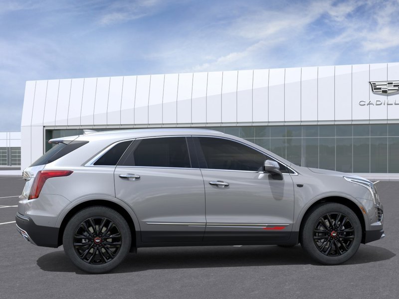CADILLAC XT5 Haut de gamme Luxe 4 portes TI 2026 Argent silver métallisé