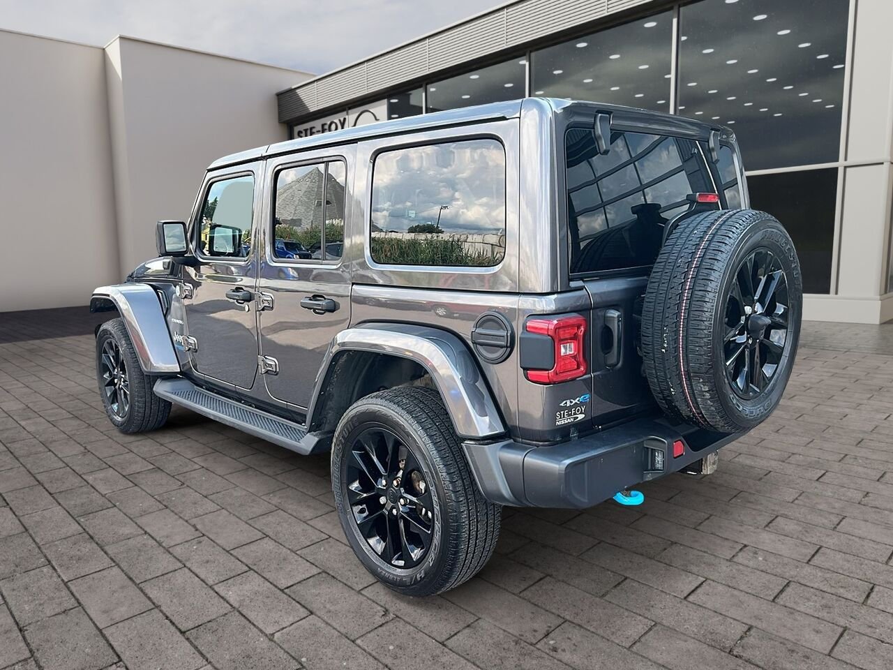 Jeep Wrangler 4xe SAHARA UNLIMITED 2022 Gris Québec - photo #3