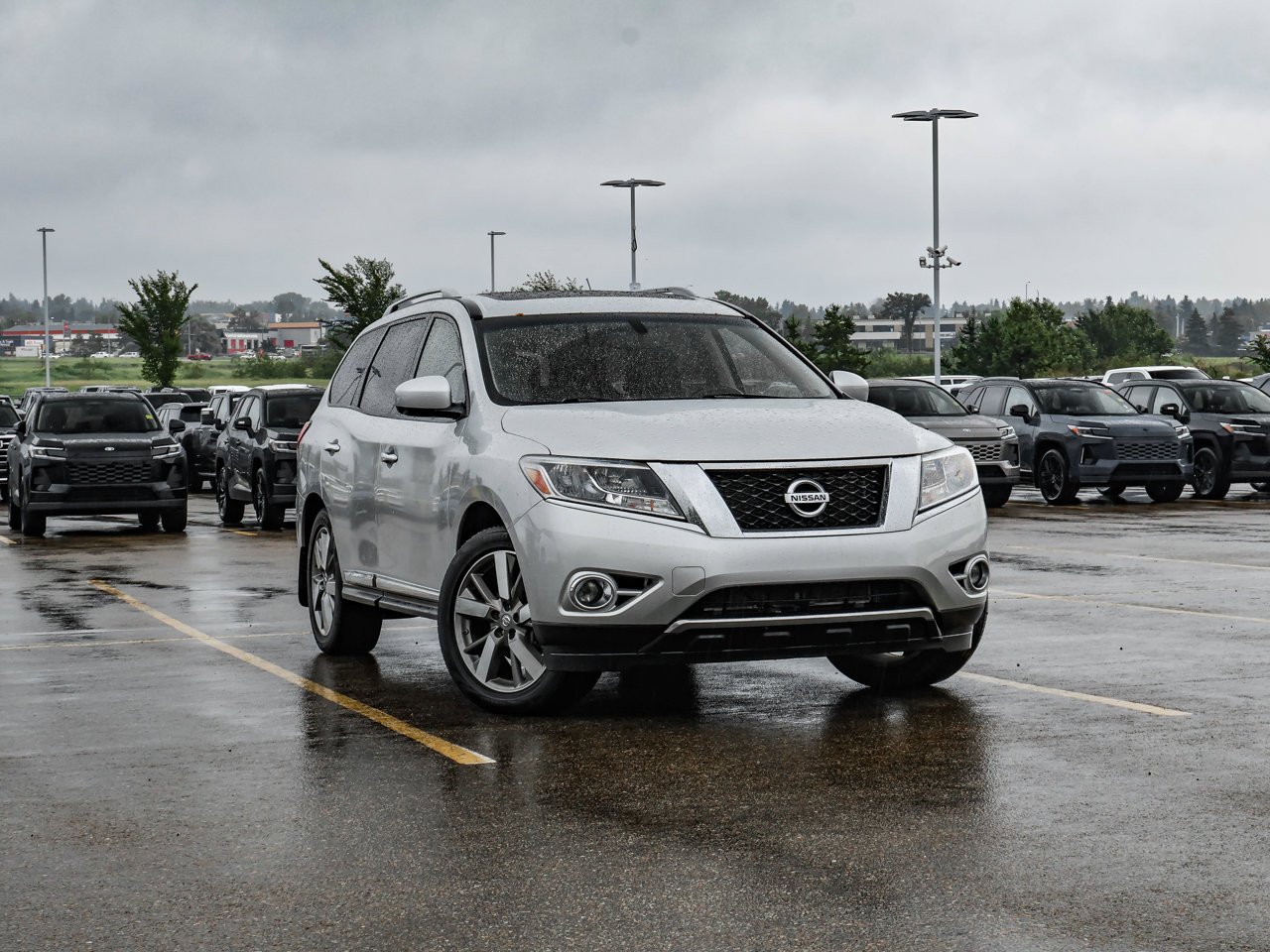2015 Nissan Pathfinder 4WD 4dr Platinum Grey Sherwood Park - photo #1