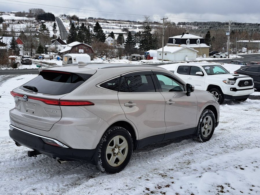 2024 Toyota Venza 2024 Titanium Glow