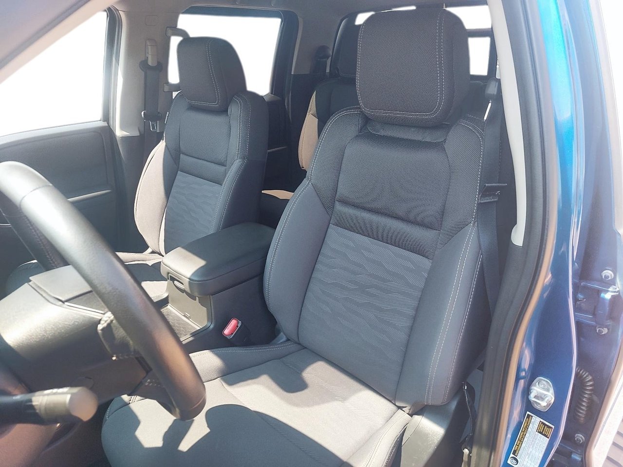 Nissan Frontier NIV 1N6ED1FK5RN664932 2024 Bleu Baie-Comeau - photo #8