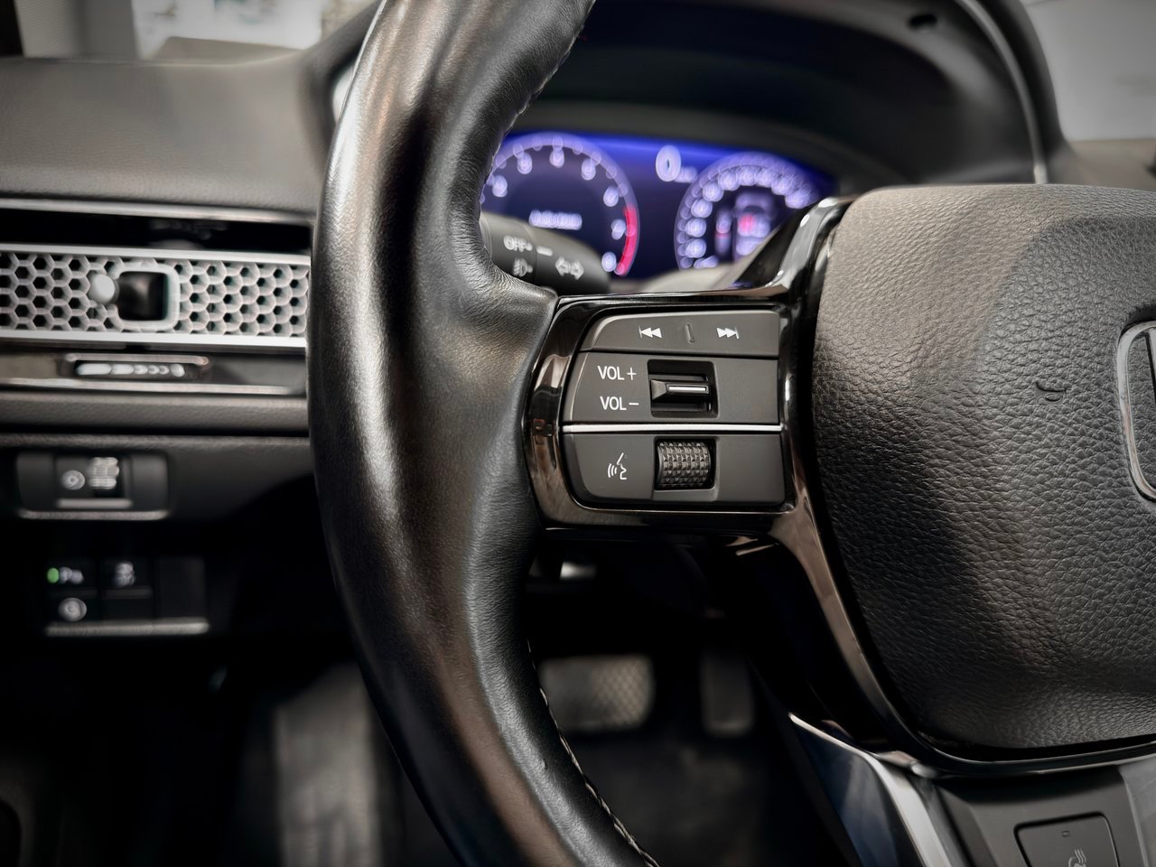 2022 Honda Civic Sedan Silver Notre-Dame-des-Prairies - photo #21