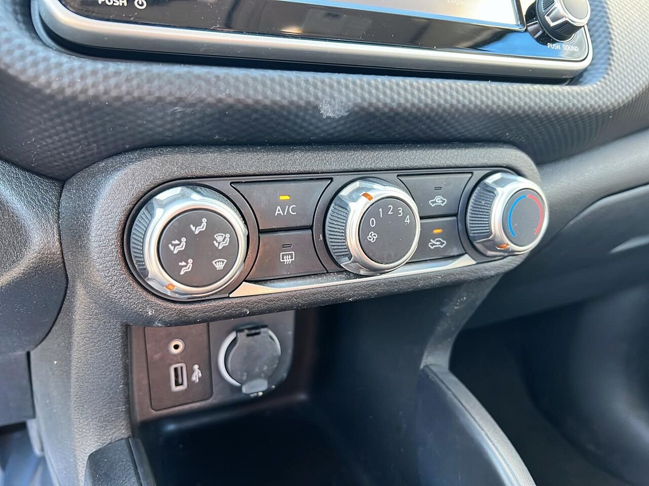 Nissan Kicks S 2024 Blanc Québec - photo #15