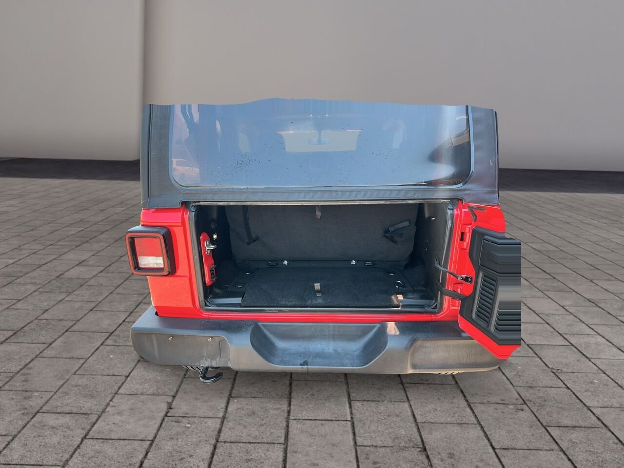 2023 Jeep Wrangler SPORT Red Québec - photo #5