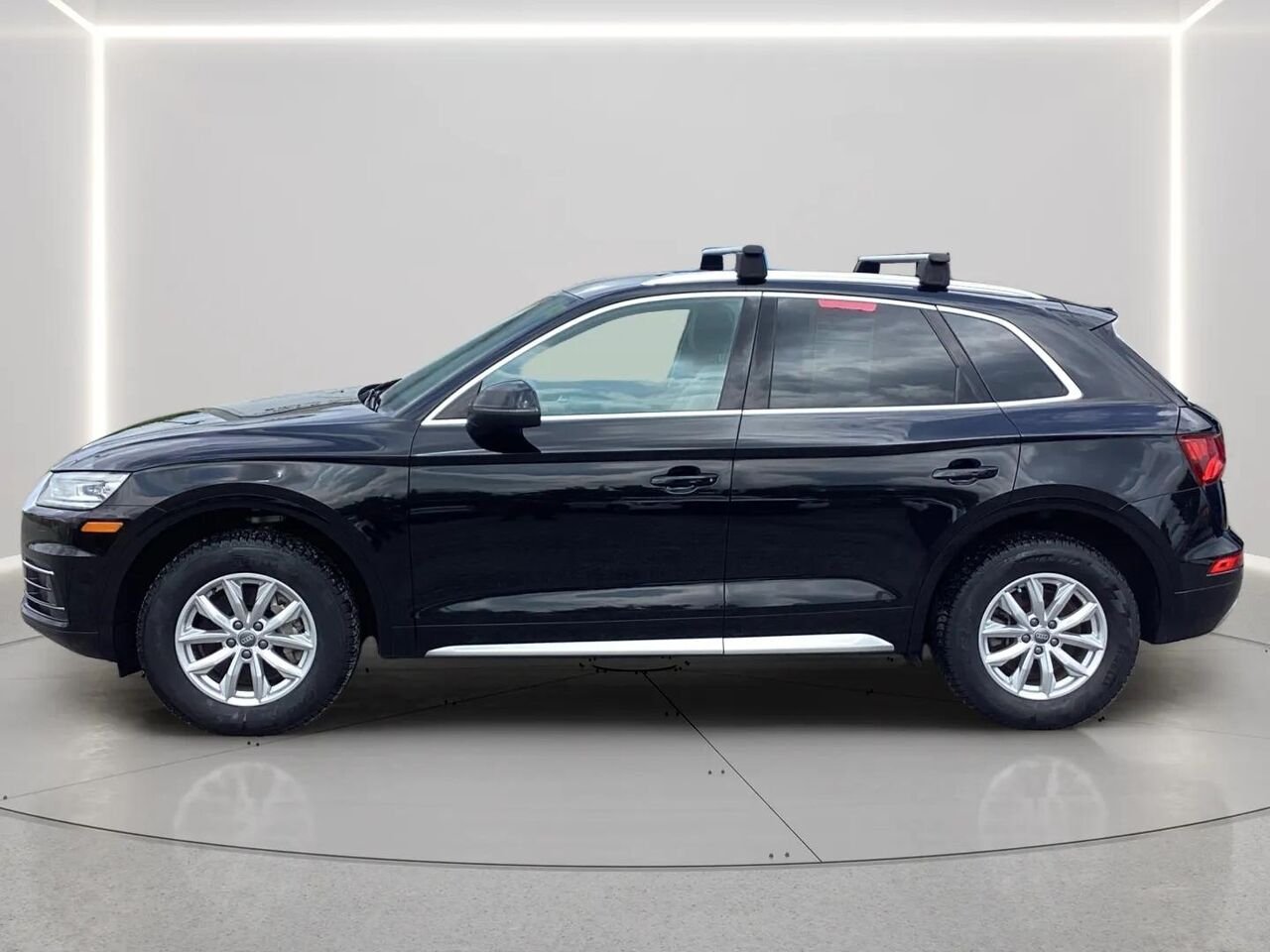 2019 Audi Q5 Black Gatineau - photo #1