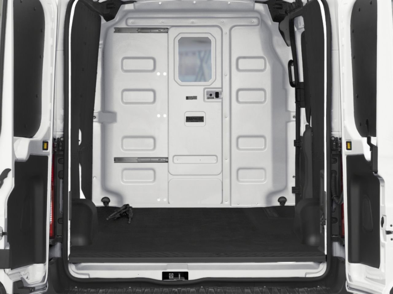 2025 Ford E-Transit Cargo Van Ingot Silver Metallic Saint-Basile-le-Grand - photo #9
