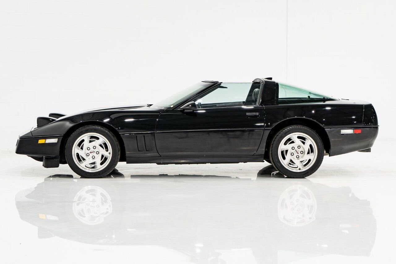 1990 Chevrolet Corvette ZR1 | PRIX EN USD Black Montreal - photo #23
