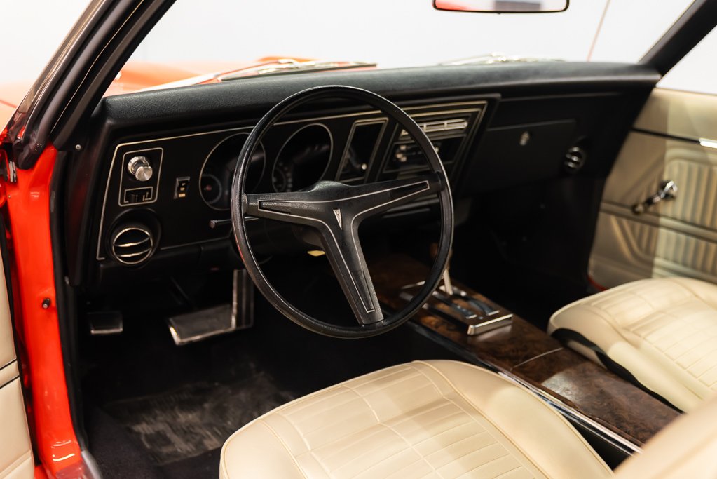 Pontiac Firebird 1969 Orange Montréal - photo #7