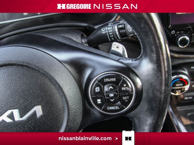 2022 Kia Soul Laval - photo #16