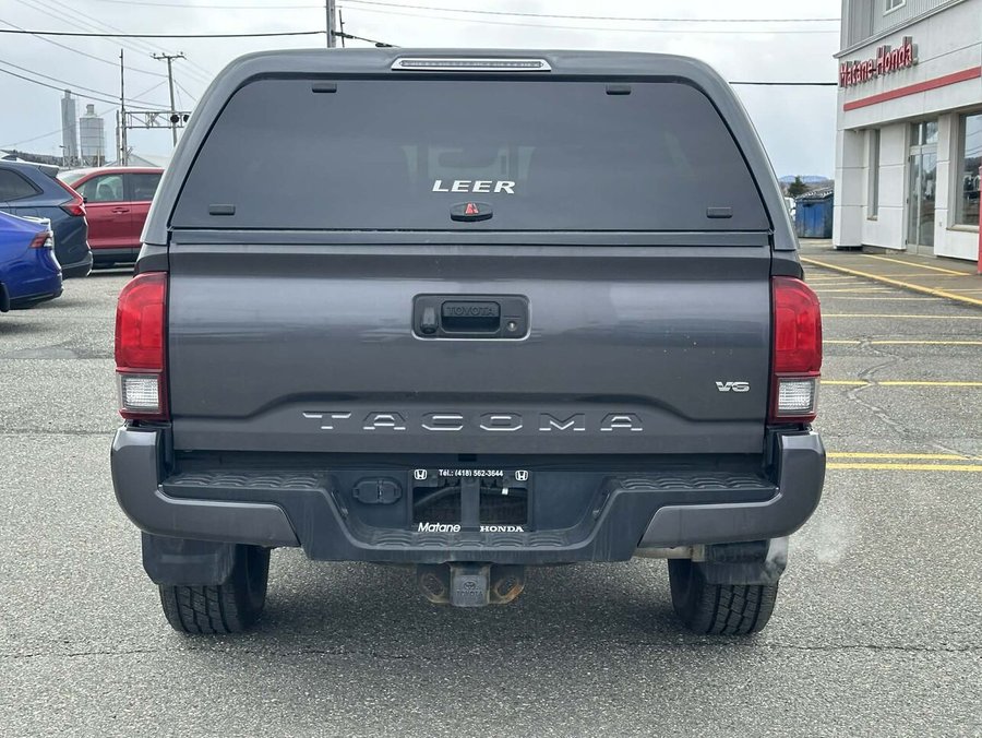 Toyota TACOMA DBL CAB SR5/TRD 2019 2019 Gris