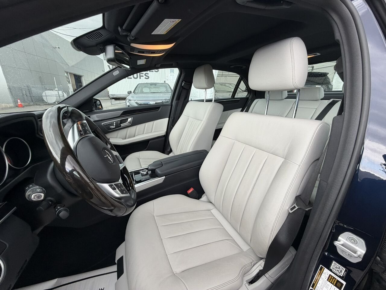 2016 Mercedes-Benz Classe-E E 400 4MATIC Blue Laval - photo #22