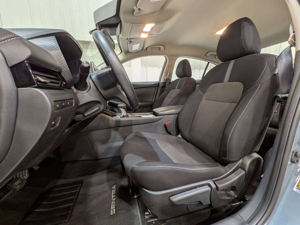 2024 Nissan Sentra SV CVT Grey Val-David - photo #1