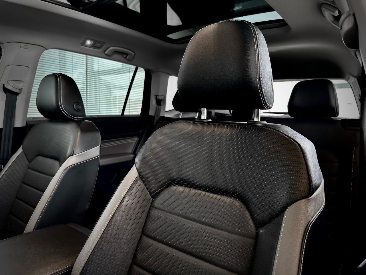 2022 Volkswagen Atlas Black Notre-Dame-des-Prairies - photo #18