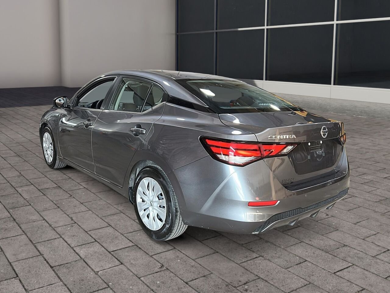 2023 Nissan Sentra S Grey Québec - photo #3