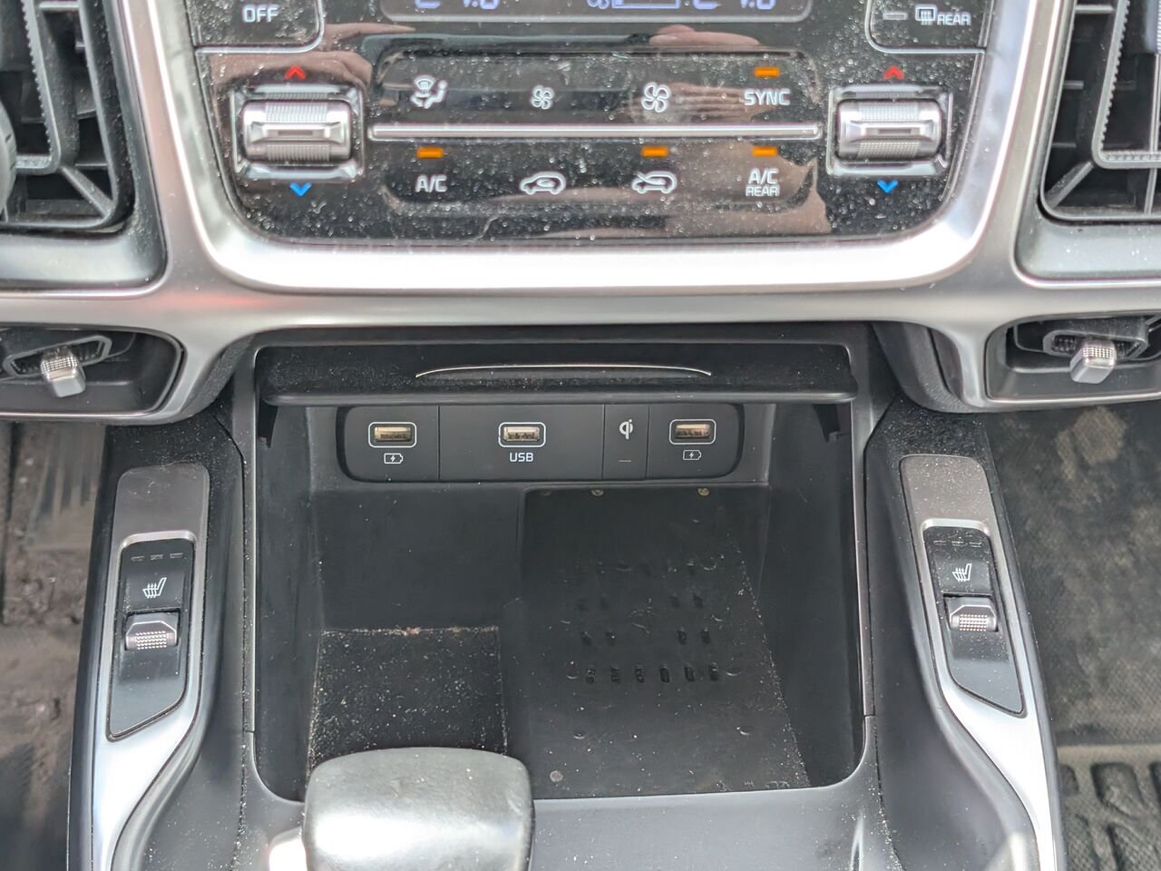 Kia Sorento X-Line/SIÈGES CHAUFFANTS/VOLANT CHAUFFANT/AC/CAMÉRA DE RECUL 2021 Blanc Sherbrooke - photo #12