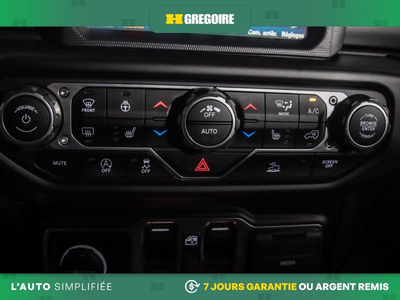 2022 Jeep Gladiator Grey Blainville - photo #13
