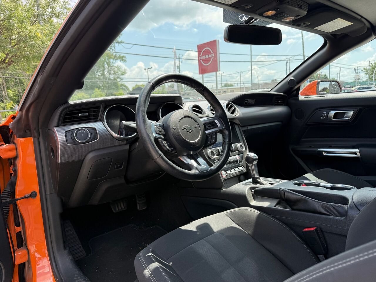 2020 Ford Mustang EcoBoost décapotable Orange Châteauguay - photo #8