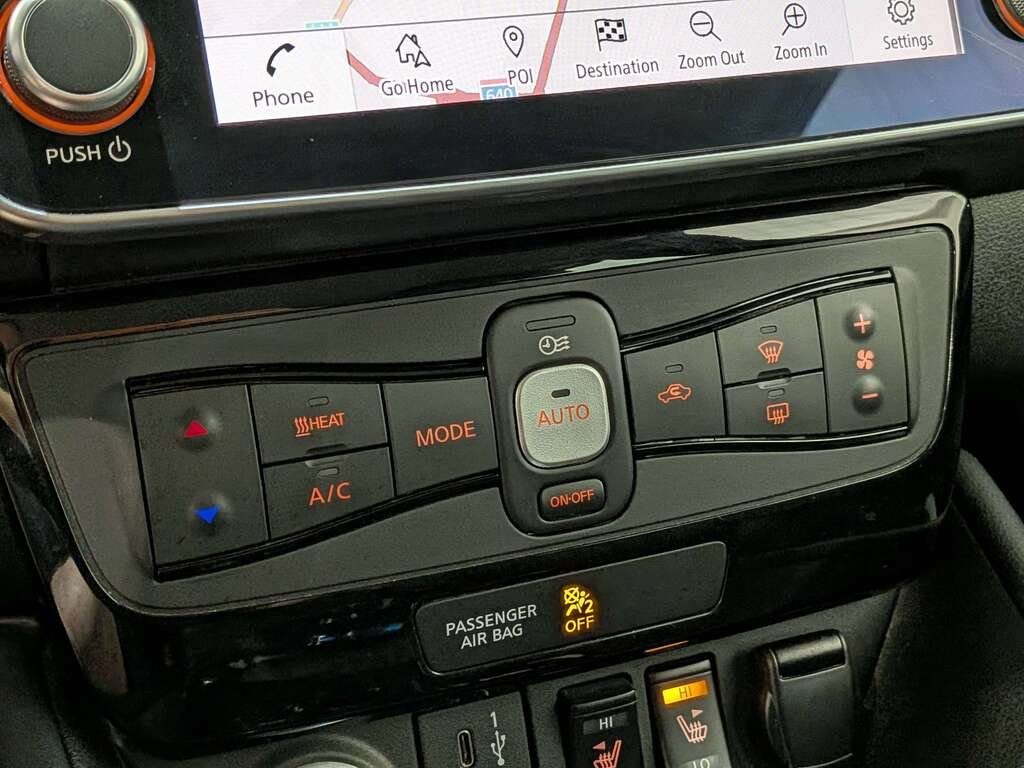 2020 Nissan LEAF SL PLUS Hatchback White Val-David - photo #25