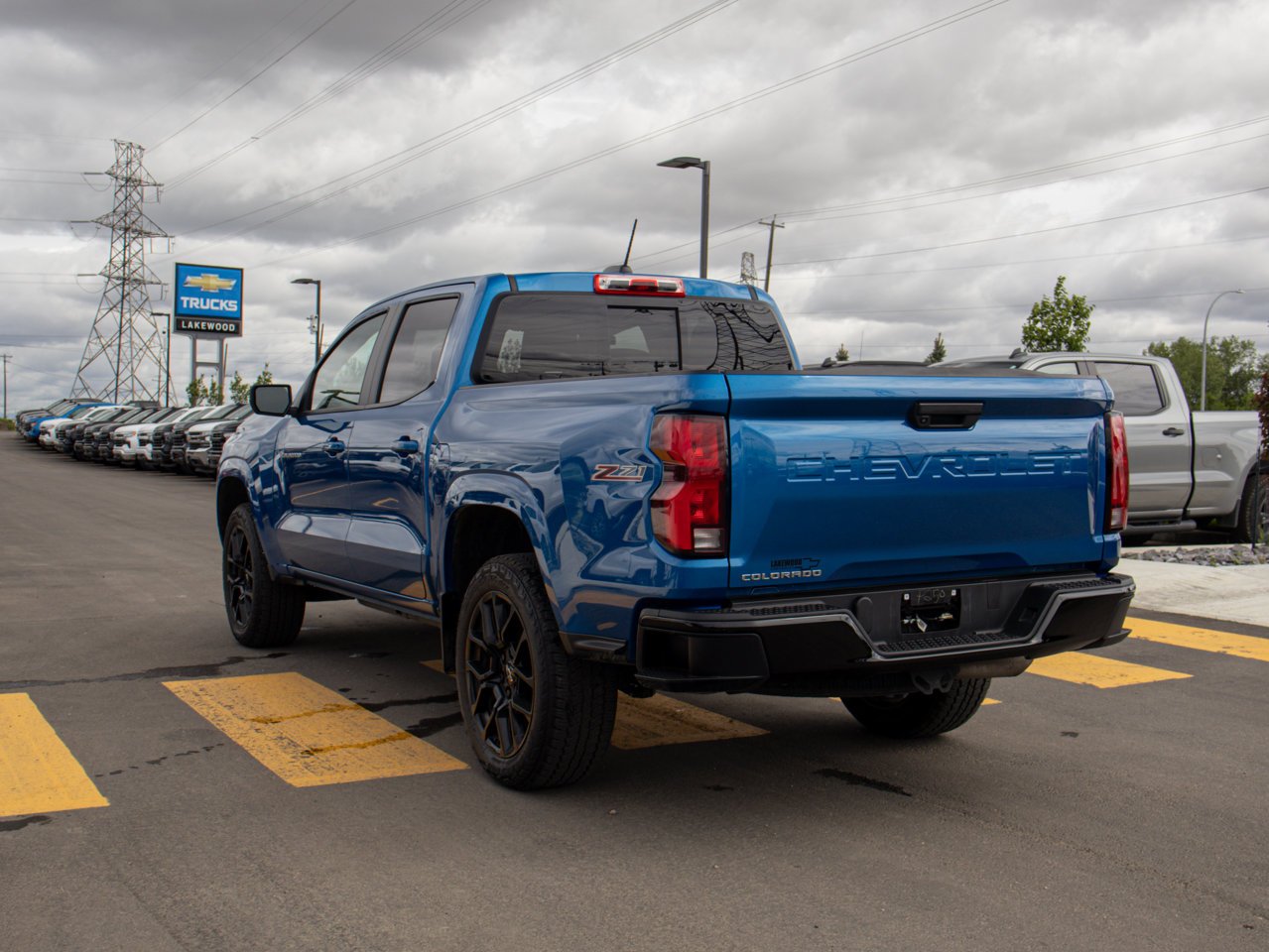 2024 Chevrolet Colorado 4WD Crew Cab Z71 Blue Sherwood Park - photo #7
