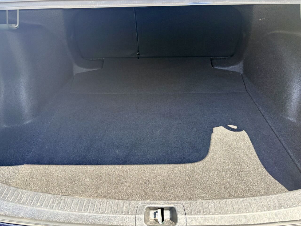 2024 Toyota COROLLA Blue Amos - photo #8