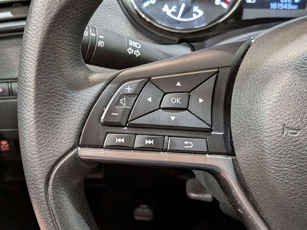 2019 Nissan Rogue AWD SV White Val-David - photo #14
