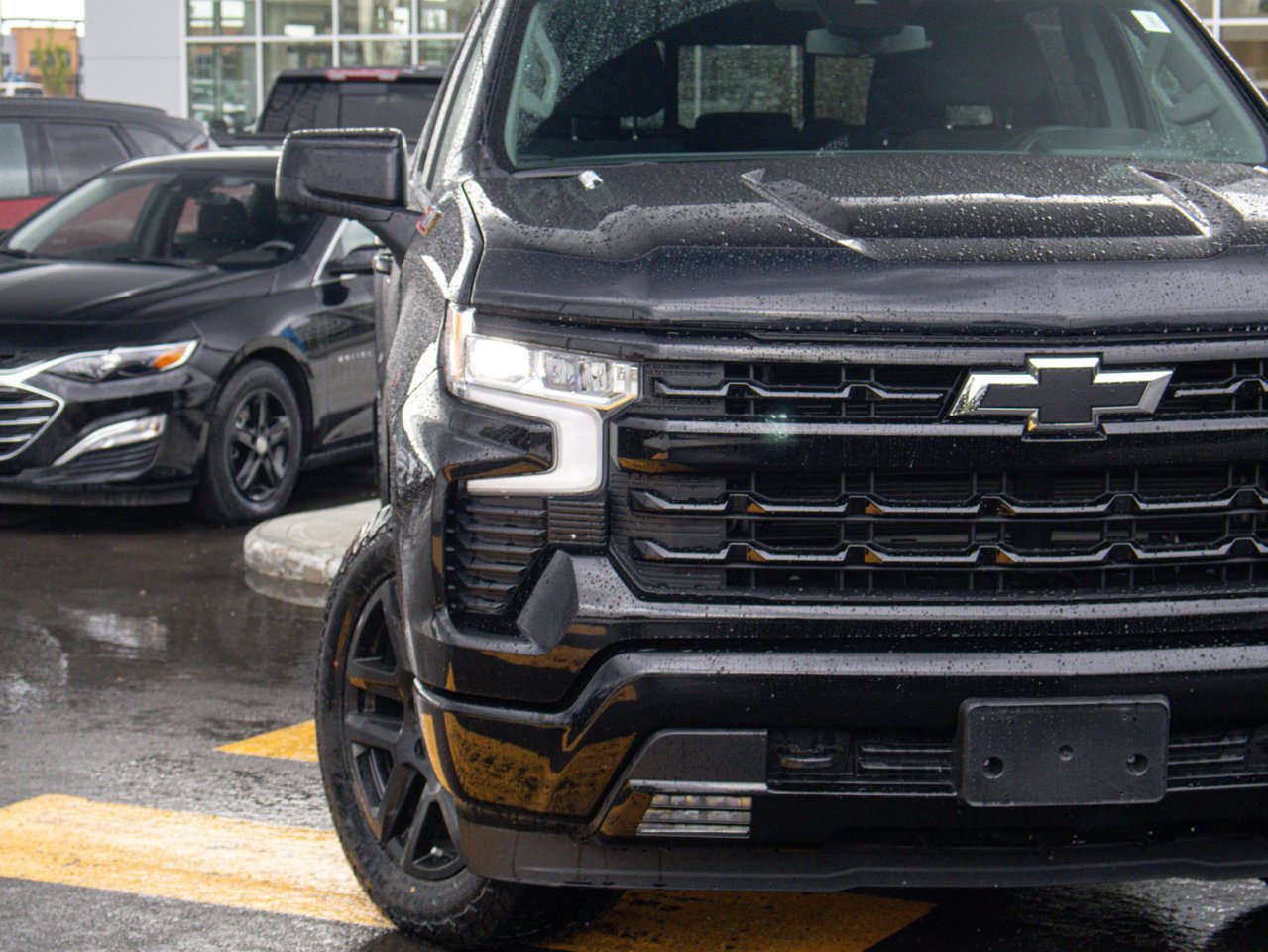 2024 Chevrolet Silverado 1500 4WD Crew Cab 147 RST Black Sherwood Park - photo #4