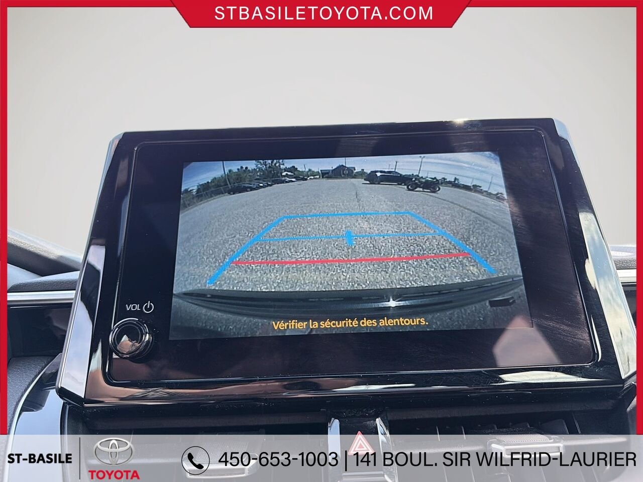2024 TOYOTA Corolla Hybrid Midnight Black Metallic Saint-Basile-le-Grand - photo #19