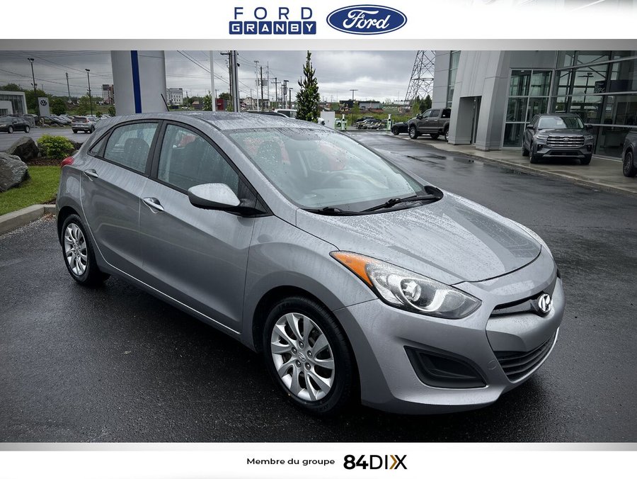 Hyundai Elantra GT Voiture à hayon, 5 portes, boîte automatique GL 2015 Argent