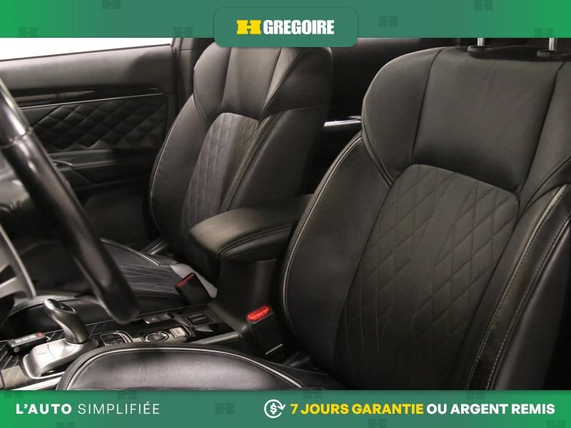 2020 Mitsubishi Outlander Plug-In Hybrid Grey Blainville - photo #13