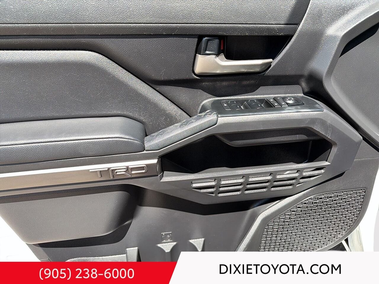 2024 Toyota Tacoma TRD OFFROAD / CLEAN CARFAX / HEATED SEATS / REAR DIFF LOCK / ALLOY WHEELS / CARPLAY AND ANDROID AUTO White Mississauga - photo #7