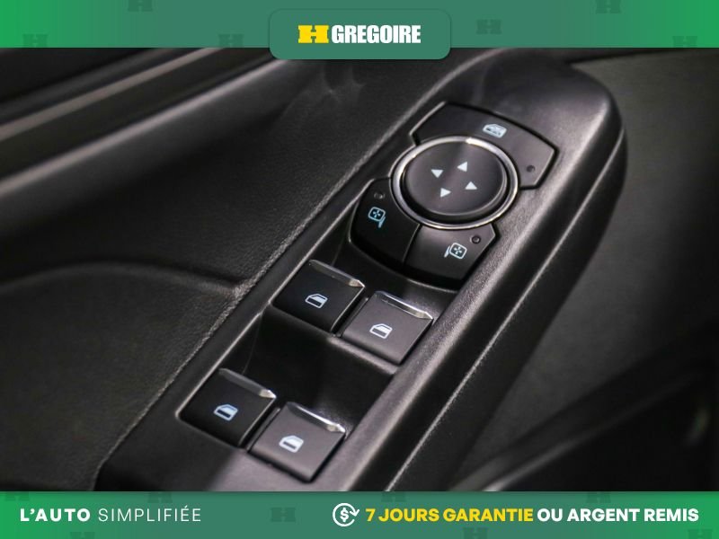 2025 Ford Escape Grey Laval - photo #11