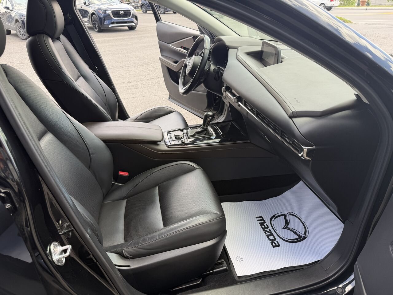 2023 Mazda CX-30 Black Lac Mégantic - photo #13
