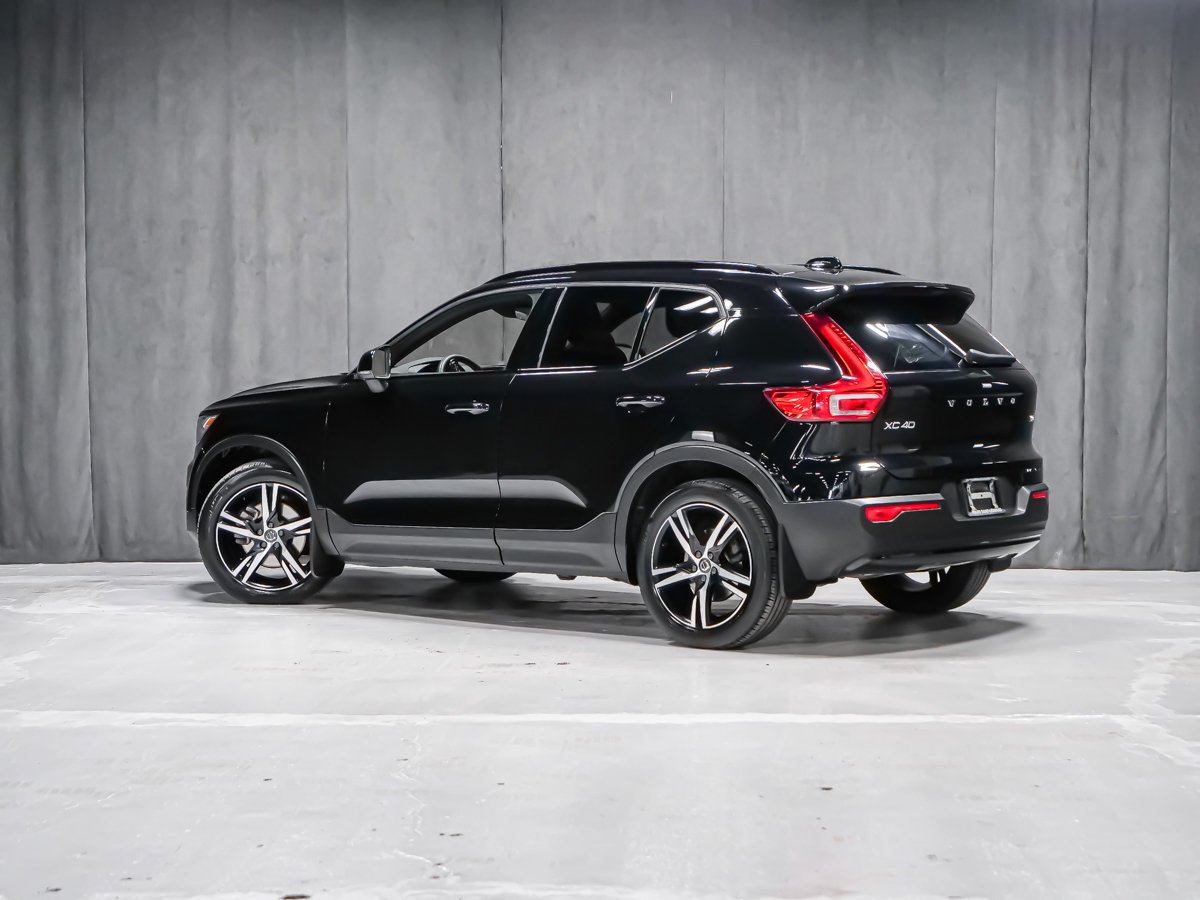2021 Volvo XC40 T5 R-DESIGN ADVANCED Black Montreal - photo #3