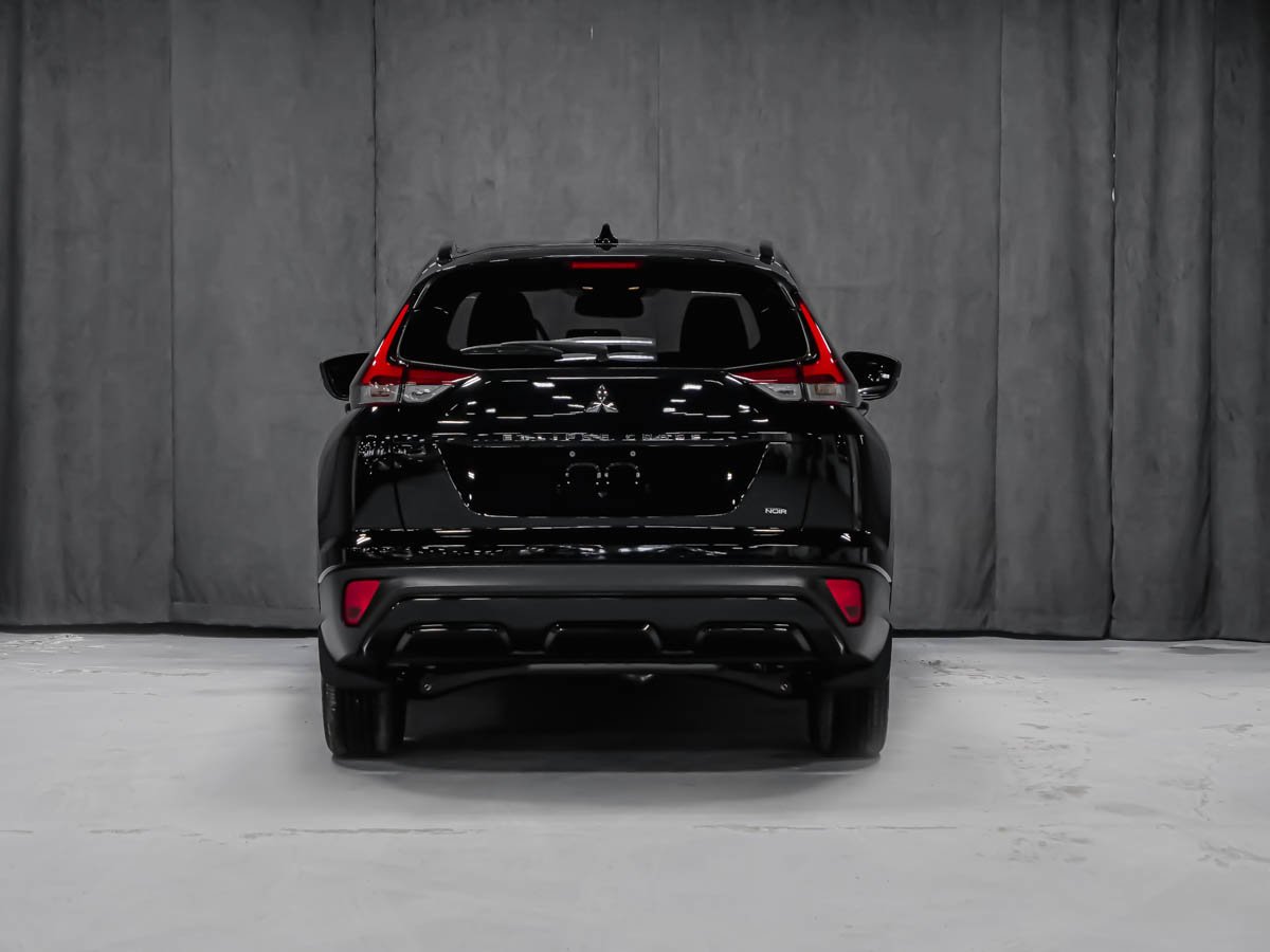Mitsubishi Eclipse Cross NOIR 2026 Noir tarmac nacré Montréal - photo #4