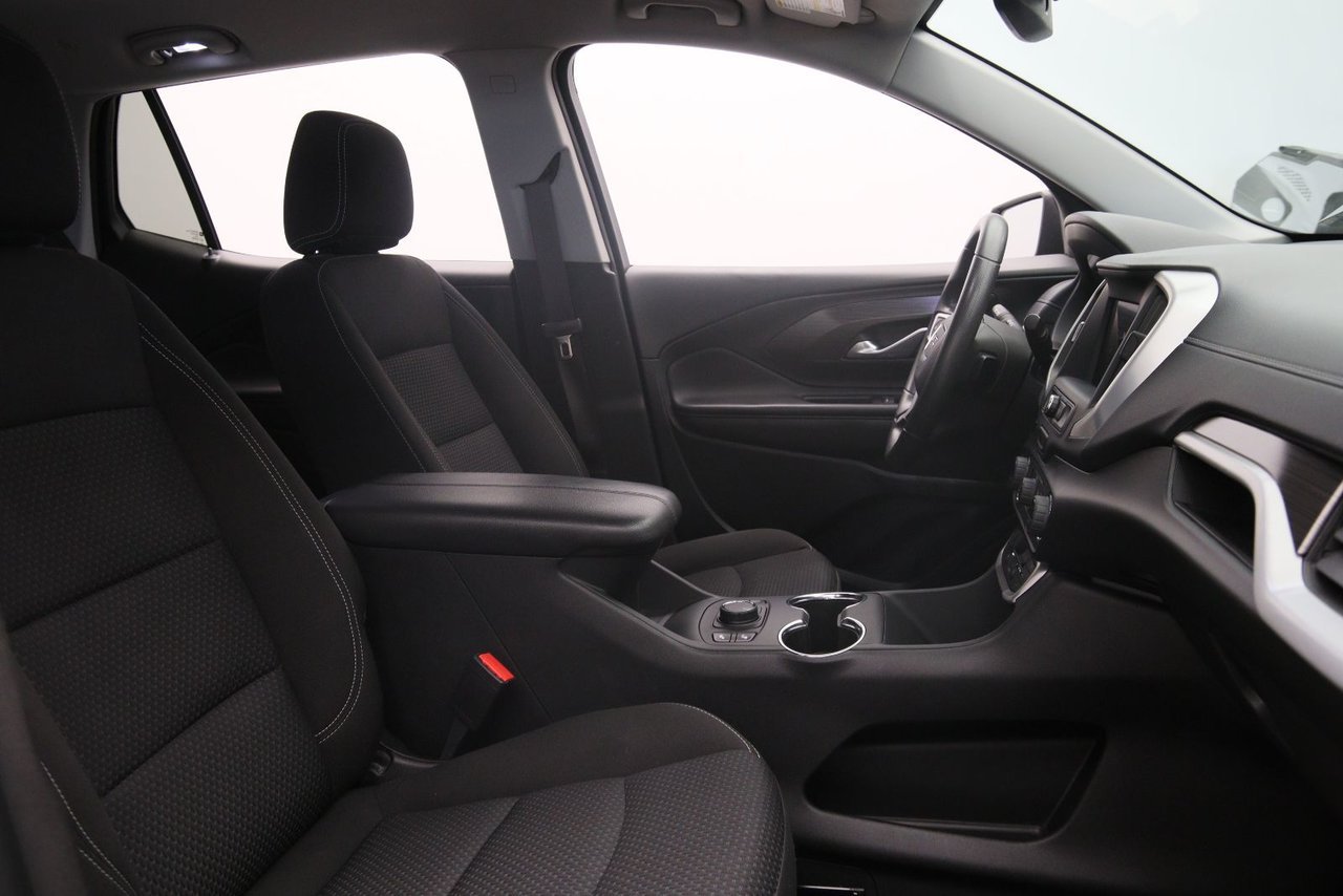 GMC Terrain NIV 3GKALTEV8NL215917 2022 Noir Baie-Comeau - photo #15