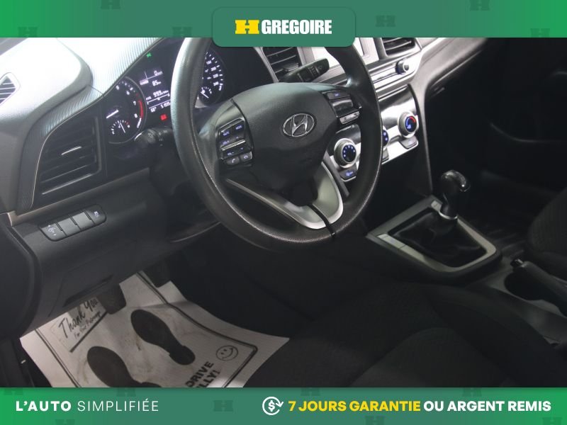 Hyundai Elantra 820783 | Essential A/C CAM RECUL BLUETOOTH 2019 Rouge Laval - photo #20