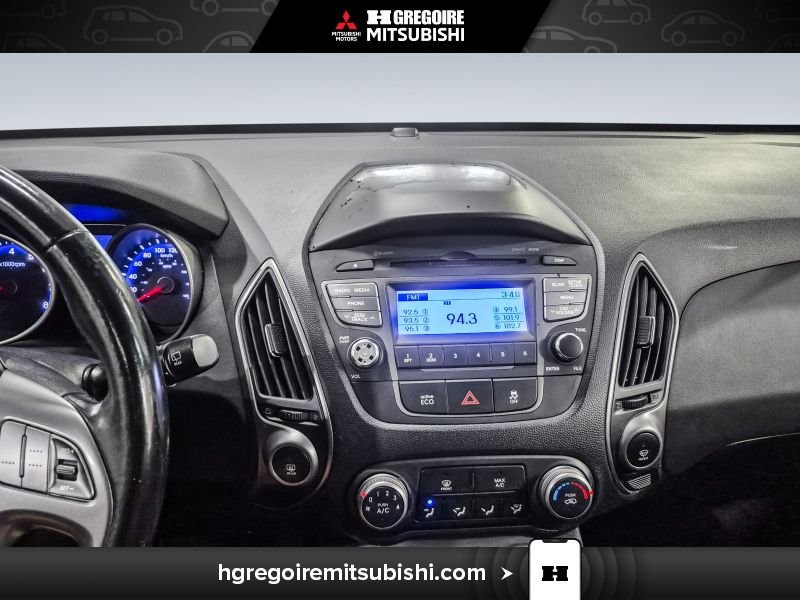 2015 Hyundai Tucson Silver Laval - photo #26