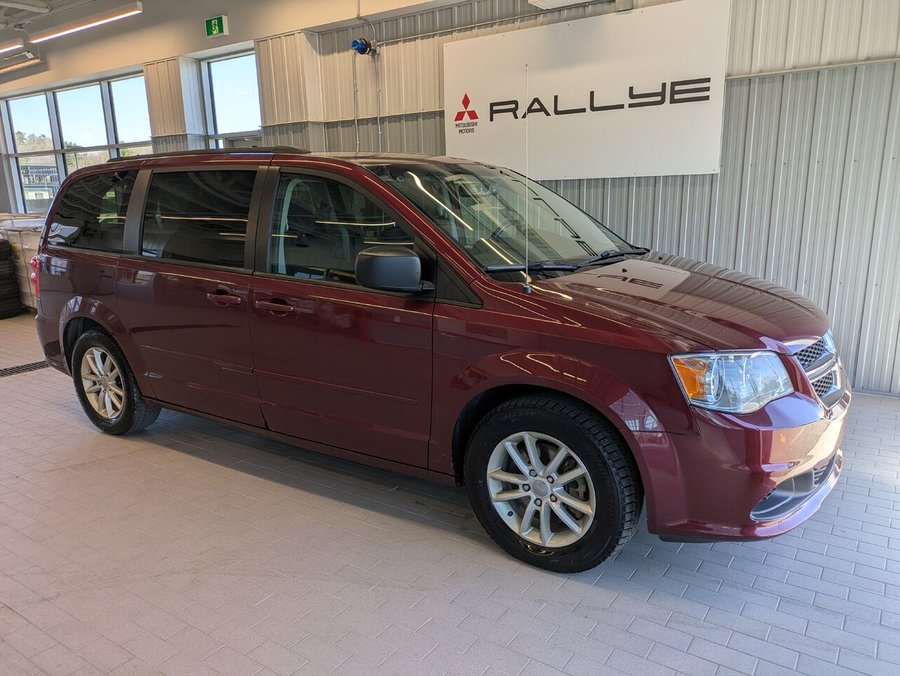 Dodge Grand Caravan SXT 2017 Rouge