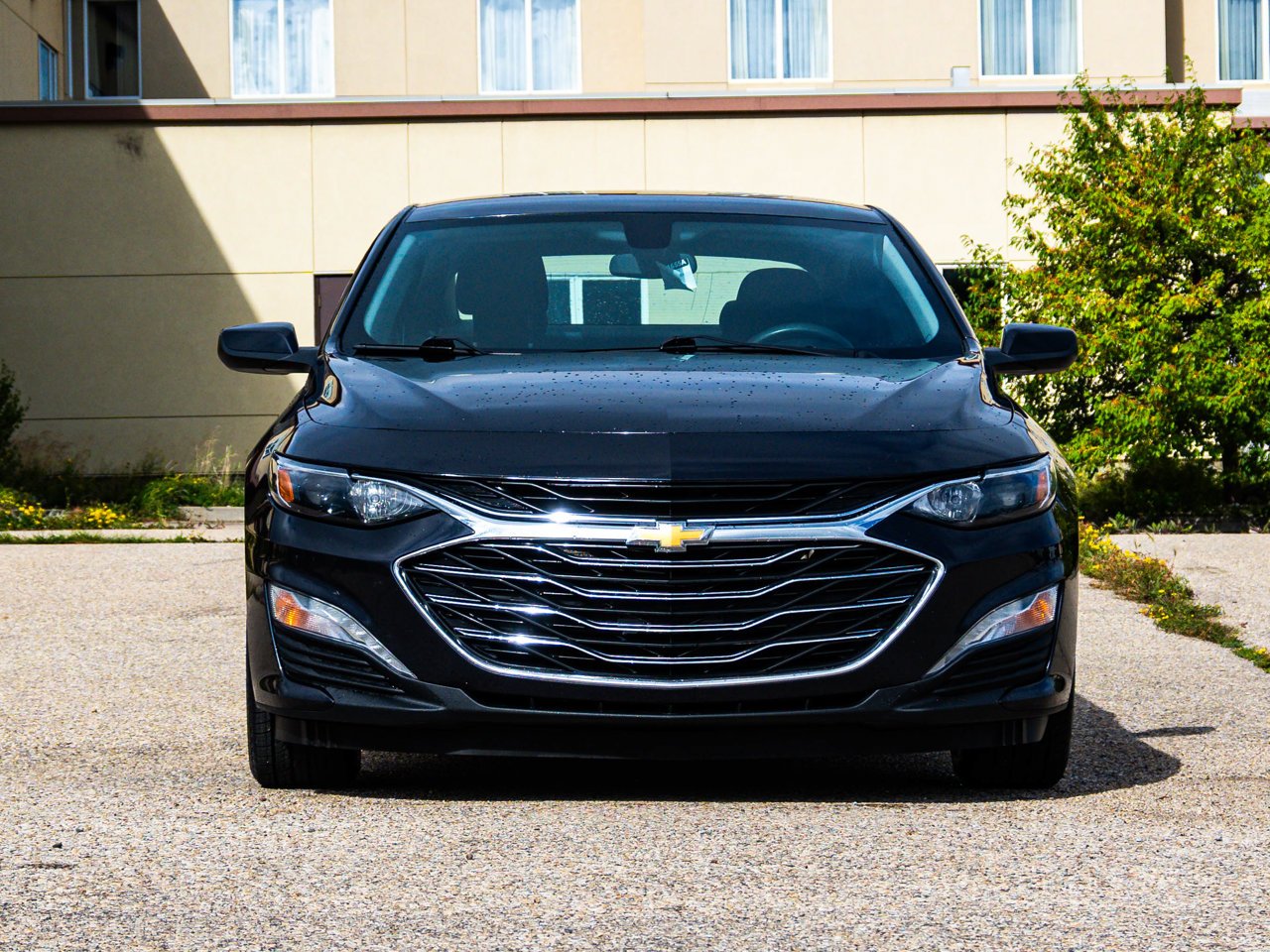 2022 Chevrolet Malibu 4dr Sdn LT Grey Sherwood Park - photo #2