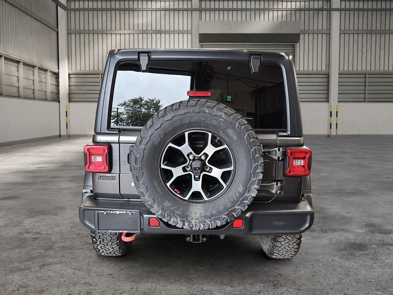 2018 Jeep Wrangler Unlimited Rubicon 4x4 Silver Saint-Hyacinthe - photo #2