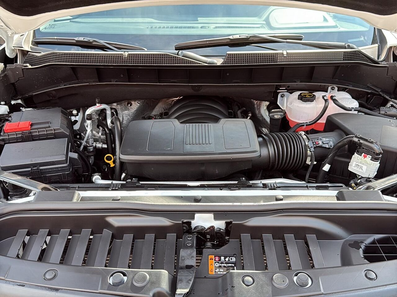 CHEVROLET Silverado 1500 RST 2026 BLANC SOMMET Saint-Hyacinthe - photo #6