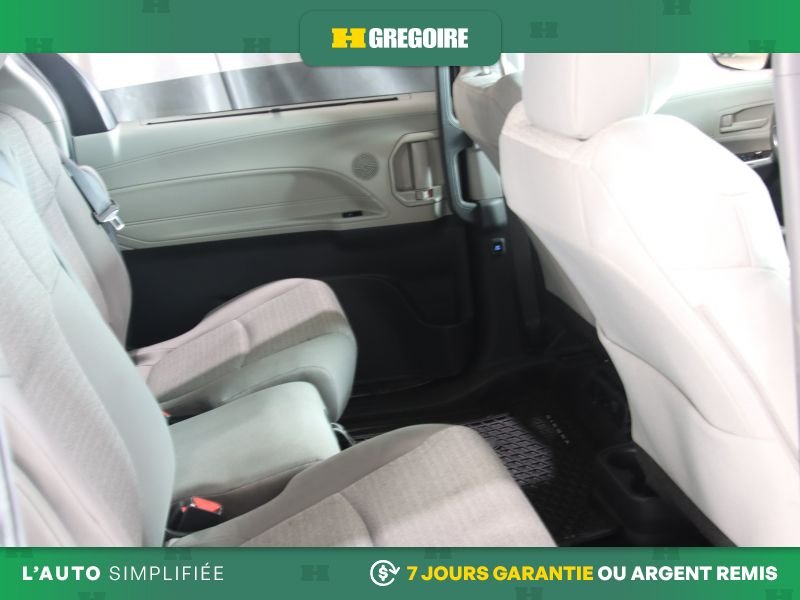 Toyota Sienna 2023 Noir Saint-Eustache - photo #29