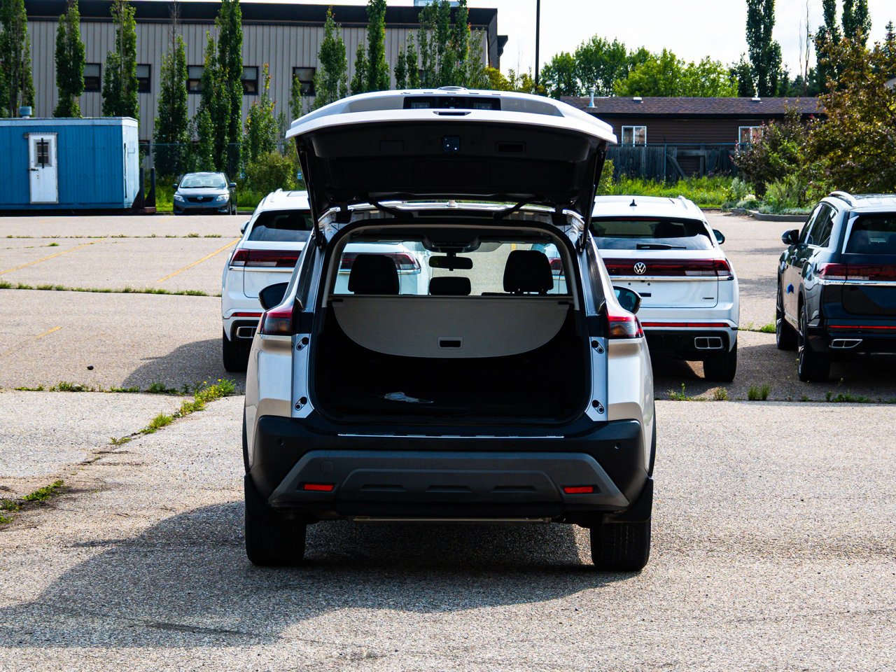 2023 Nissan Rogue AWD SV Moonroof Beige Sherwood Park - photo #14