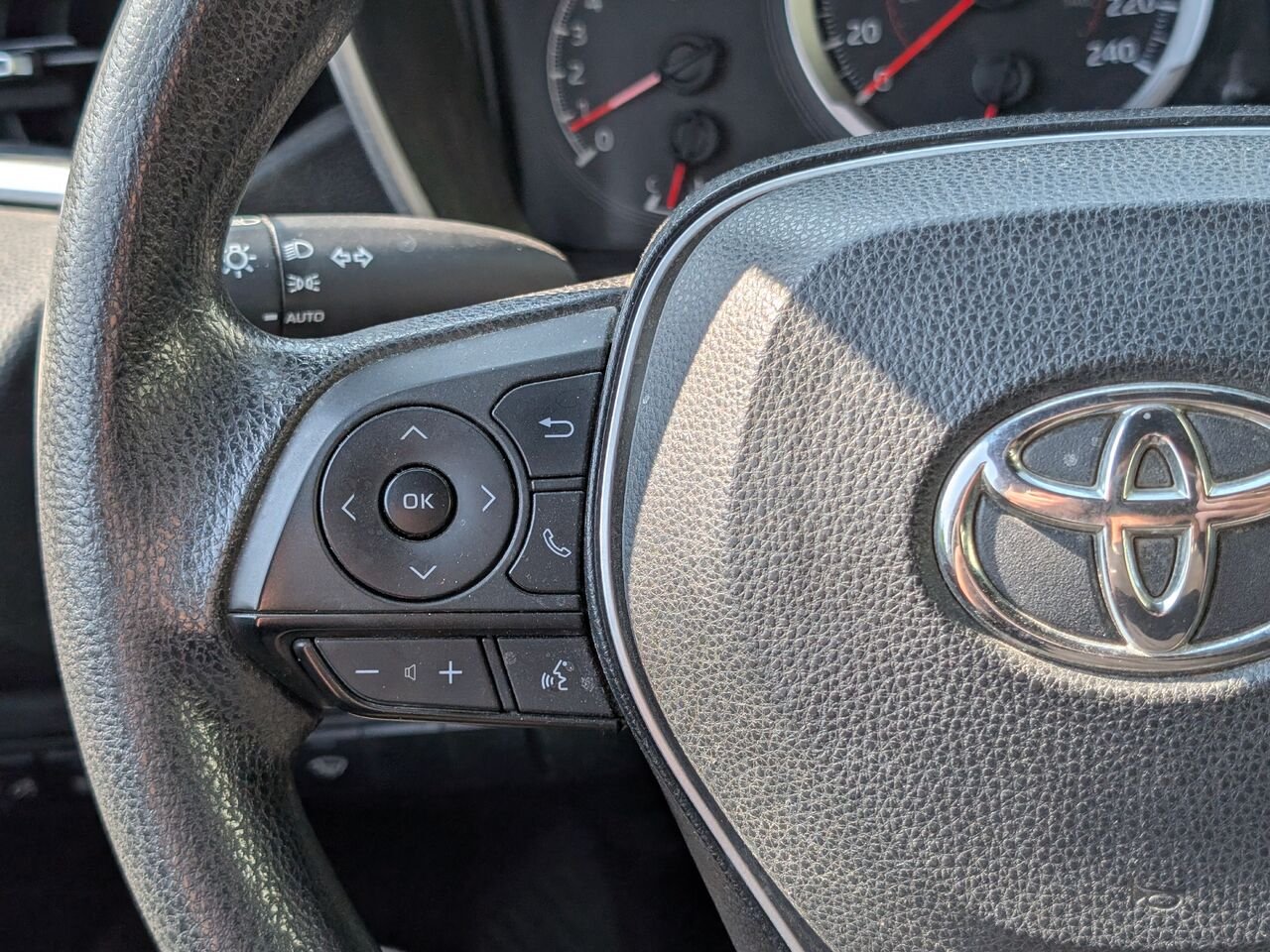 Toyota Corolla à hayon BASE CAMÉRA DE RECUL/BLUETOOTH/AC/VITRES ÉLECTRIQUES 2022 Bleu Sherbrooke - photo #11