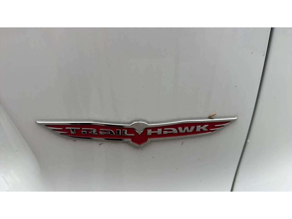 Jeep Cherokee 2020 Blanc Gatineau - photo #8